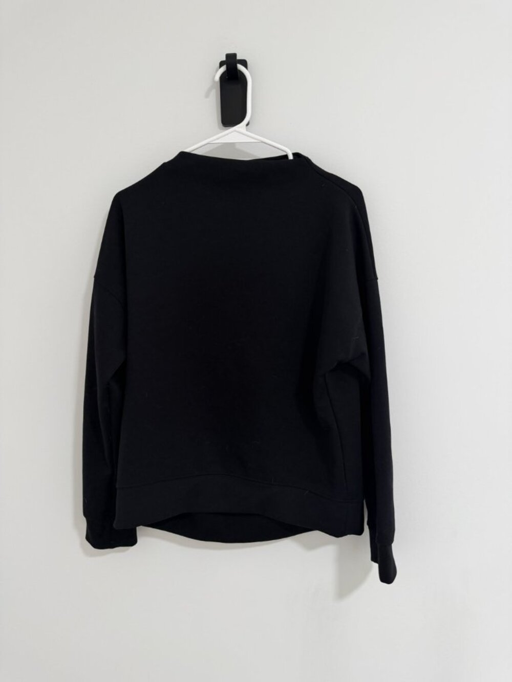 Prologue Black Crewneck Pullover Sweatshirt XS